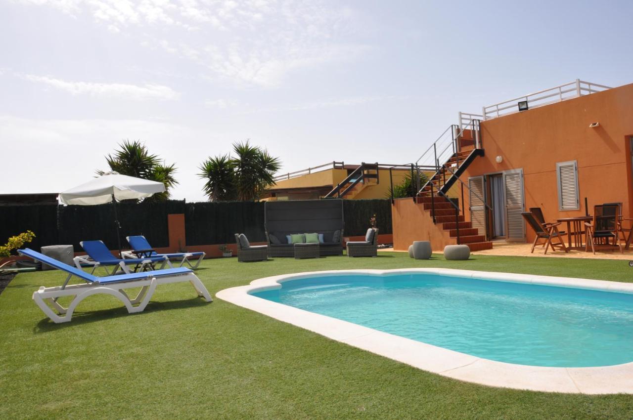 Eco Villa White Suite With Climatized Pool Caleta De Fuste Exterior photo